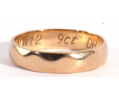 9ct stamped wedding ring, 1.9gms, size K/L