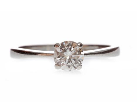 DIAMOND SOLITAIRE RINGwith a four claw set round brilliant cut diamond of approximately 0.50 carats, marked 375, size M, 1.9g