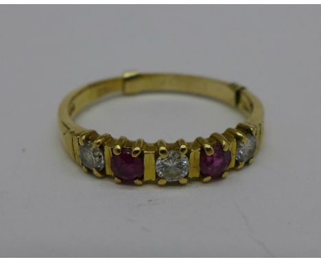 An 18ct gold, ruby and diamond ring, 3.1g, R