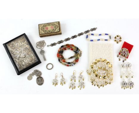 Group of costume jewellery, including silver ingot pendant, two silver charms bracelets with enamel charms, Sarah Cov green h