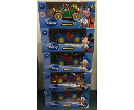 DISNEY: Five 1:24 scale boxed Disney Motorama model vehicles with figures. Est. £30 - £40.