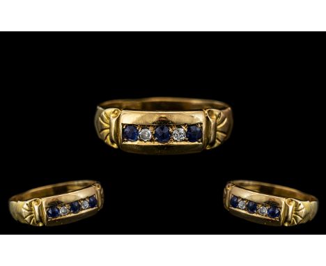 Victorian Period 18ct Gold - Attractive 3 Stone Sapphire and Diamond Set Dress Ring, Good Setting / Design. In Wonderful Cond