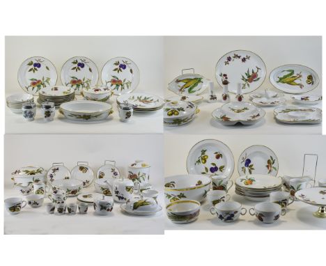 Royal Worcester Oven to Tableware ( 72 ) Piece Dinner Service ' Eversham ' Pattern. Comprises Dinner Plates, Cups and Saucers