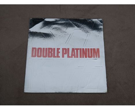 Kiss – Double Platinum Original UK Double Vinyl LP Metallic SleeveLabel: Casablanca – CALD 5005The sleeve is in excellent con