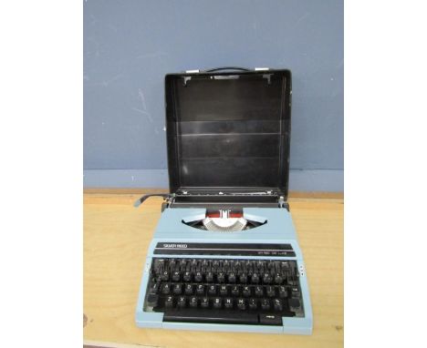 Vintage Silver Reed typewriter in case&nbsp;