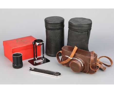 A Small Selection of Leica Accessories, including BELUN, M series base plate, two lens cases and one ERC (a lot)This auction 