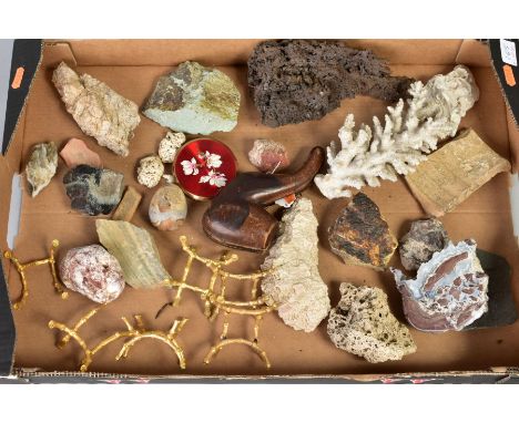 A BOX OF FOSSILS, COMPACT AND SMOKING PIPE, to include pieces of coral, quartz, a carved stone egg, along with six yellow met