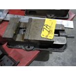 Machinist vise, 6" angle lock.