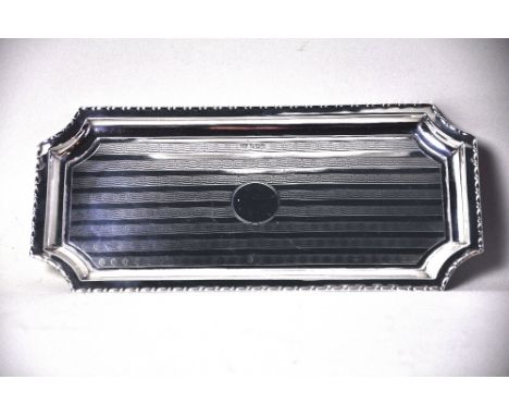 Silver tray with chamfered corners, engine turned, Sheffield 1918,  pattern to base and beading to edges height 1 cm width 24