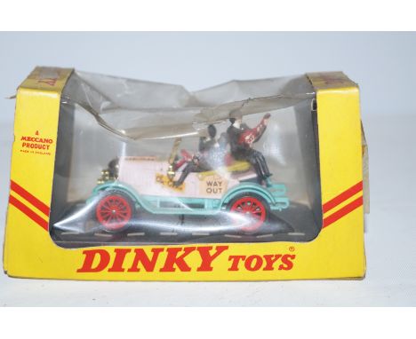 Dinky 486 1913 Dinky beats Morris Oxford 