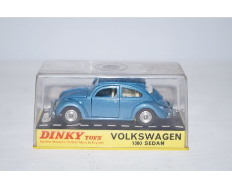 Dinky 129 Volkswagen sedan