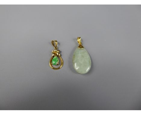 A 14ct Yellow Gold and Apple Green Jade Pendant, the pendant weight approx 1.6 gms, jade approx 9 x 6 mm together with celado