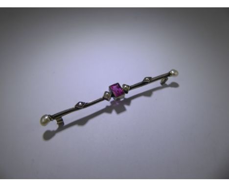 Antique 18ct White Gold (tested) Tourmaline and Pearl Brooch, approx 60 mm, approx 2.4 gms. 6.5 x 4.5 tourm, 2 x 4 mm pearls 