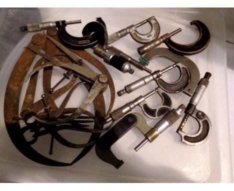 Nine engineers micrometres and eight spring callipers and dividers. UK P&amp;P Group 2 (£20+VAT for the first lot and £4+VAT 