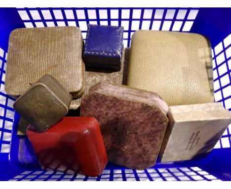 Box of vintage jewellery boxes. UK P&amp;P Group 1 (£16+VAT for the first lot and £2+VAT for subsequent lots) 