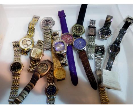 Fifteen gents quartz wristwatches, needing new batteries. UK P&amp;P Group 1 (£16+VAT for the first lot and £2+VAT for subseq