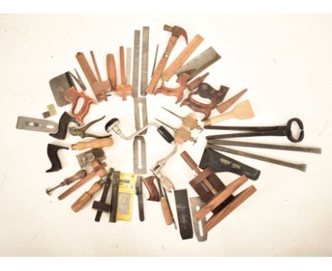 A collection of assorted vintage 20th century carpentry &amp; woodworking tools. The lot to include clamps, saw handles, a pa