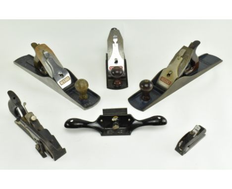 Carpentry &amp; woodworking interest. A collection of six vintage 20th century cast iron &amp; steel wood planes of varying s