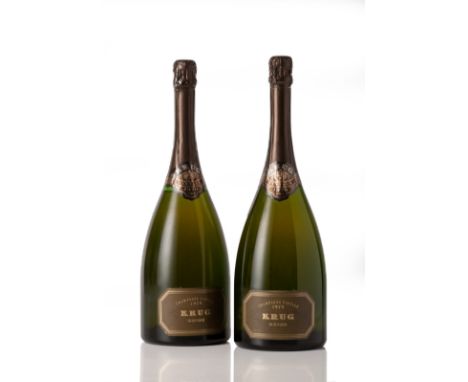 Krug 1979 (u. 1 x 1.5, 1 x 2cms inverted with signs of seepage; light sediment; nicked labels; stained &amp; torn tissues)2 m