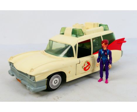 The Real Ghostbusters - Ecto 1 - Janine Melnitz. A loose, vintage Ecto 1 from Ghostbusters by Kenner, appearing in Excellent 
