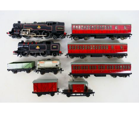 Hornby Dublo - A collection of OO gauge locomotives and rolling stock, an 0-6-2 tank engine number 69567 and a 2-6-4 tank eng