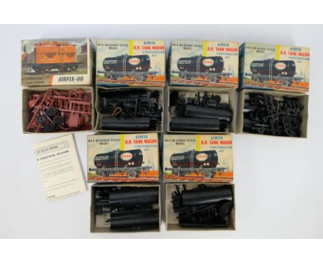 Airfix - OO - HO - Silo Wagon - BR Tank Wagon. A selection of Five boxed Airfix #R1's appearing in NM condition with Excellen