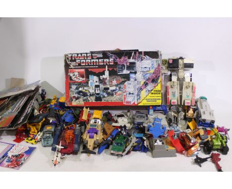 Hasbro - Bandai - Tonka - Others - An unboxed group of Gobots, Transformers, Rock Lords and similar toys, and parts. Lot incl