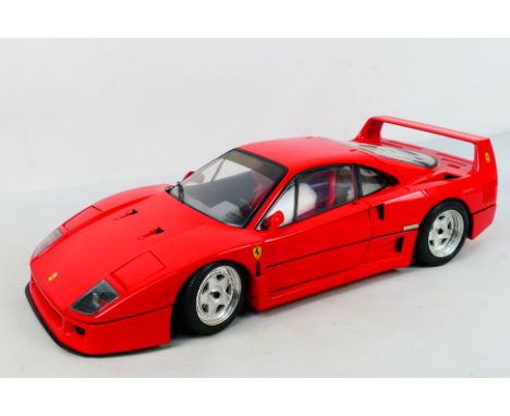 Pocher - Rivarossi - An unboxed fully built 1:8 scale Ferrari F40 model. It measures 54 cm in length and appears in Very Good