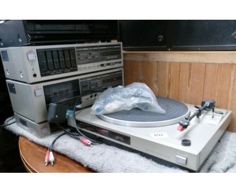 Fisher Hifi System: with Matsui CD player &amp; Pioneer CS-997 Speakers 