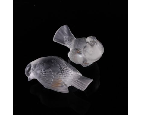 TWO LALIQUE FROSTED GLASS BIRD PAPERWEIGHTS (2)Circa 1930's `Moqueur' and `Sournois', the first with blue staining, each sign