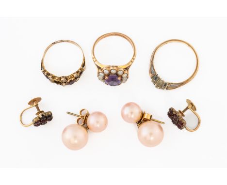 A 9CT GOLD AND DIAMOND THREE STONE RING AND FOUR FURTHER ITEMS (7)The diamond three stone ring mounted with circular cut diam