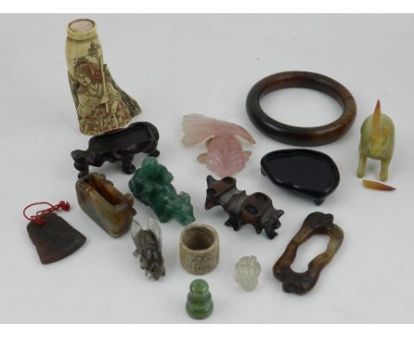 A small collection of early 20th century Chinese items, to include a jade hare, a bone snuff bottle, various other agate and 