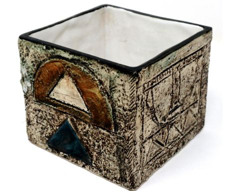 Troika Cornwall Pottery cube pot, H: 80 mm, no cracks or chips. P&amp;P Group 1 (£14+VAT for the first lot and £1+VAT for sub