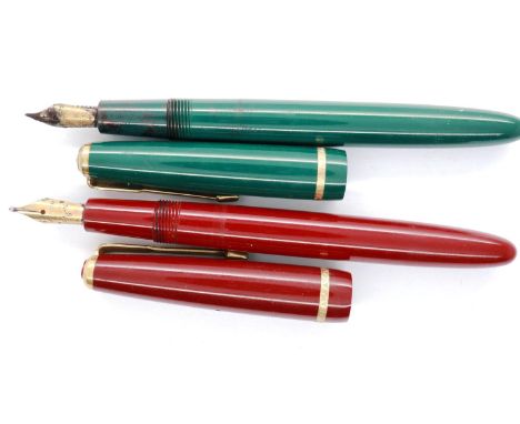 Two Parker Slimfold fountain pens, red and green, each with a 14ct gold nib. P&amp;P Group 1 (£14+VAT for the first lot and £