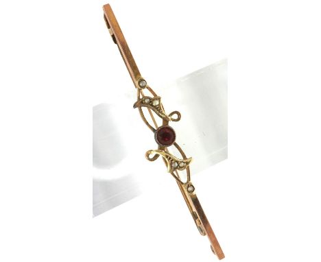 9ct gold bar brooch set with amethyst and seed pearl, L: 60 mm, 2.2g. P&amp;P Group 1 (£14+VAT for the first lot and £1+VAT f