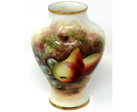 Royal Worcester vase painted with fruit, no 2491, signed G. Dewsbury, H: 12 cm, no cracks or chips. P&amp;P Group 1 (£14+VAT 