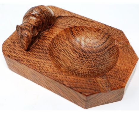 Robert Mouseman Thompson oak ashtray, L: 11 cm. P&amp;P Group 1 (£14+VAT for the first lot and £1+VAT for subsequent lots) 