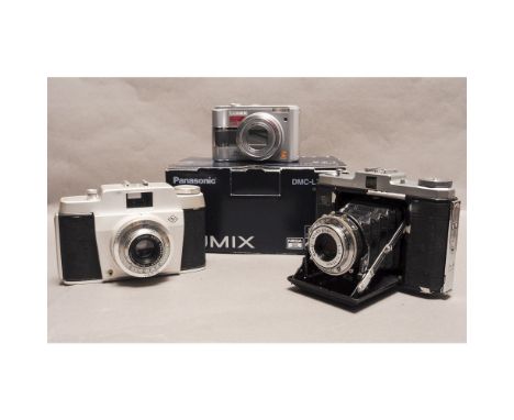 A Panasonic Lumix LZ3 Digital Camera, in manufacturer's box with software and  instructions together with Zeiss Ikon Nettar 5