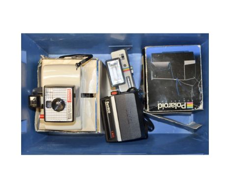 Polaroid Cameras,  including a Sun 600 and a swinger model 20, both boxed