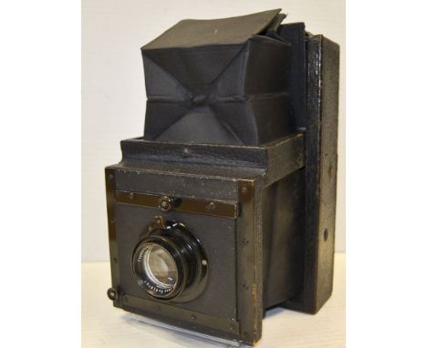 Goltz Mentor Folding Reflex Camera,  15cm f/4.5 Tessar lens, no.30534