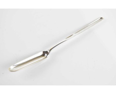 HESTER BATEMAN; a George III hallmarked silver marrow scoop, with engraved crest to the back of the bowl, London 1790, length