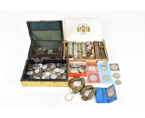 An extensive collection of British and foreign coinage, including George IIII silver crown 1821, Victorian crown and half cro