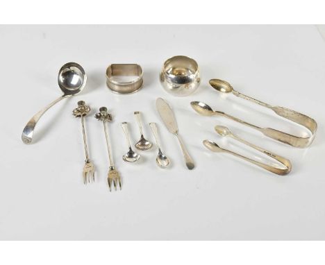ALLE; a pair of George VI hallmarked silver thistle topped pickle forms, Birmingham 1946, two hallmarked silver napkin rings 