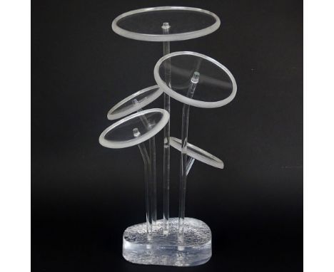 Mid Century Modern Lucite Water Lily Sculpture. Possibly Ritts Astrolite. Unsigned. Light scratches on stems or in good condi