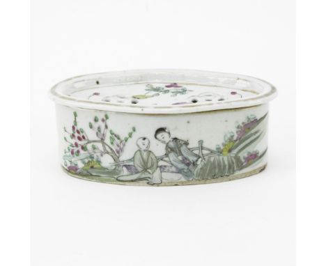 Small Chinese Export Rose Medallion Porcelain Covered Box With Reticulated Lid. Stamped and seal on bottom. Light wear or in 