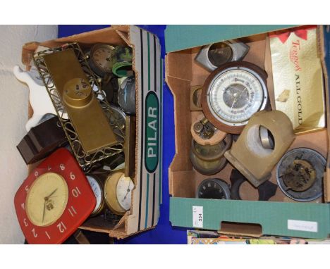 Quantity of assorted clock and barometer components