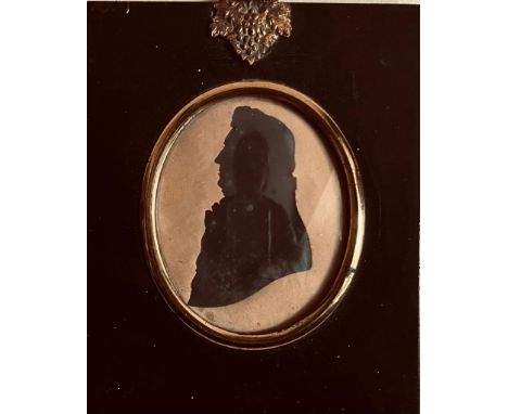 SILHOUETTE PORTRAIT OF WILLIAM TODD OF WAKEFIELD, CIRCA 1826, OVAL APPROXIMATELY8 x 6.5cm

 