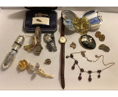 RONSON LIGHTER, POCKET MIRROR, SMALL 9ct GOLD PENDANT APPROXIMATELY 1g, TWO WORKING WATCHES, BOUCHER VINTAGE BROOCH, WHITE ME