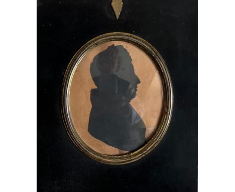 SILHOUETTE PORTRAIT OF A GENTLEMAN, INFORMATION ON REVERSE, APPROXIMATELY 10 x 8cm OVAL

 
