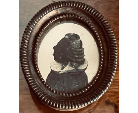 MINIATURE PORTRAIT ON SILVERED BACKGROUND, DETAILS ON REVERSE, APPROXIMATELY 6 x 4.5cm

 